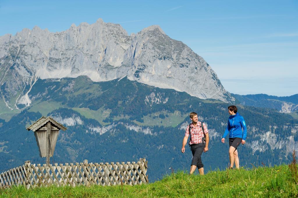 Hotel Neuwirt بوخن المظهر الخارجي الصورة